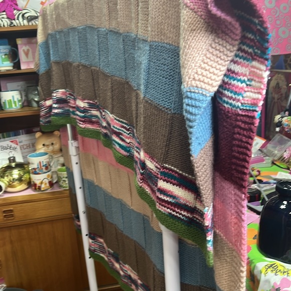 Afghan Throw Handmade 56 x 54 Approx Blanket (1) - Picture 10 of 11